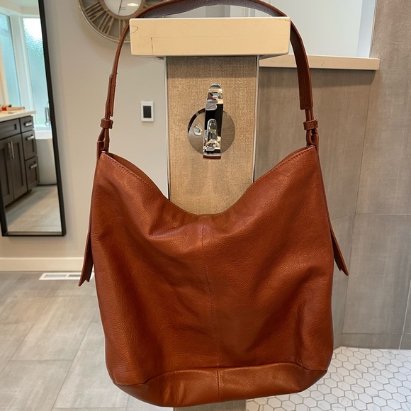Margot Hobo bucket handbag - Picture 5 of 10